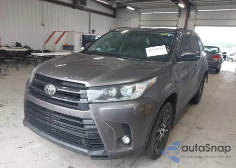 2017 Toyota Highlander Se z USA, uszkodzony, nr VIN 5TDJZRFH1HS421164